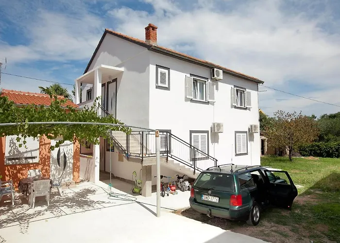 Toni - Private Parking, Steps To The Lägenhet *