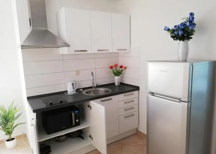 Lägenhet Toni - Private Parking, Steps To The Zadar